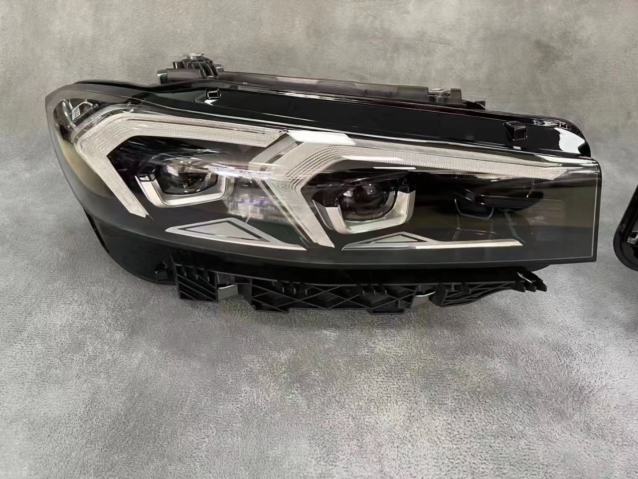 Premium Headlight 63
