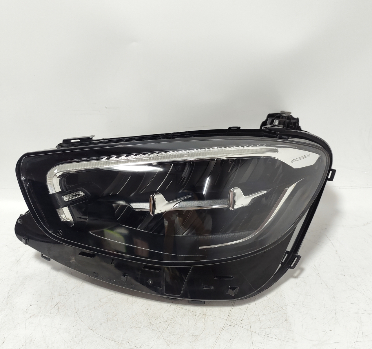 Premium Headlight 81